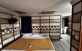 Mj Guest House